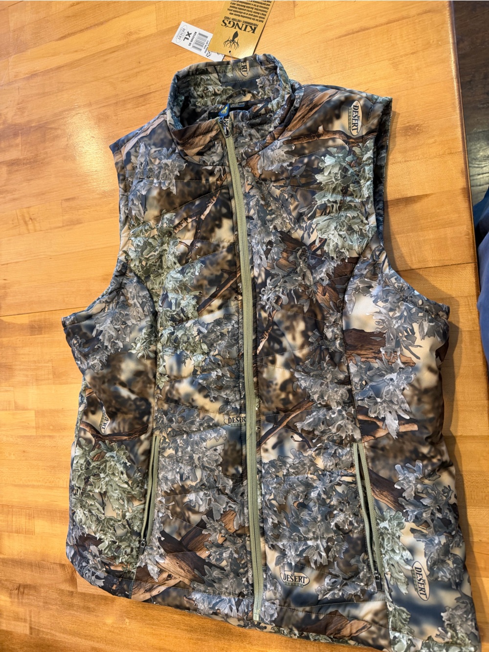 Kings Women’s Insulated Camo Hunting Vest, NWT- Gray/Green Camo XL